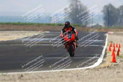 media/Jun-07-2025-TrackDaz (Sat) [[4413525952]]/B Group/220pm (Turn 9)/